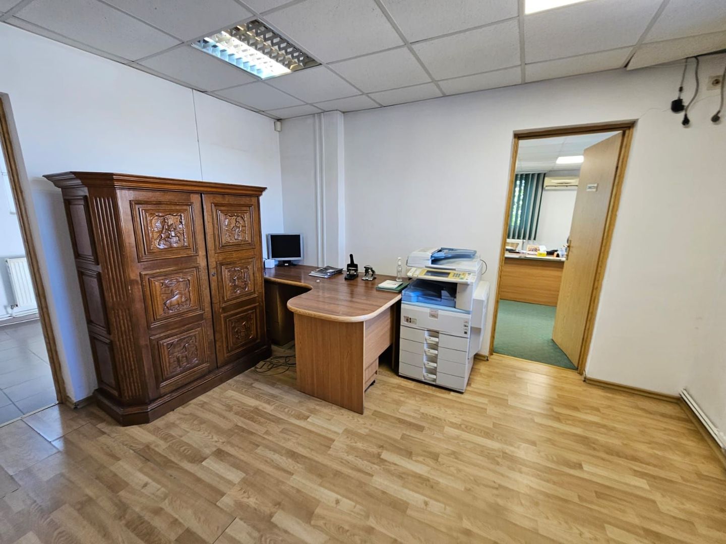 Inchiriere spatii birouri, curte pavata 800 mp, Bascov - Autostrada - Poză 16