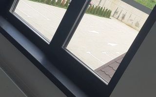 Apartament de închiriat, zonă Vișani, centrală proprie, 1 cameră, 28 mp - Poză 3