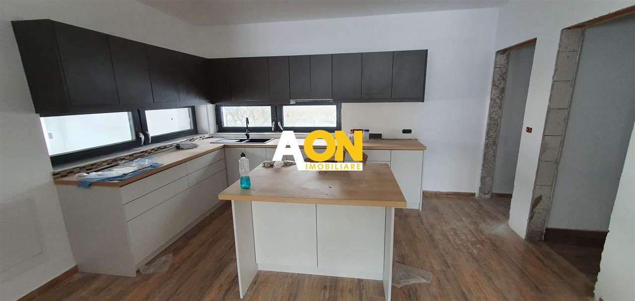 Casa 4 camere + demsiol 688 mp teren toate utilitatile langa padure - Poză 5