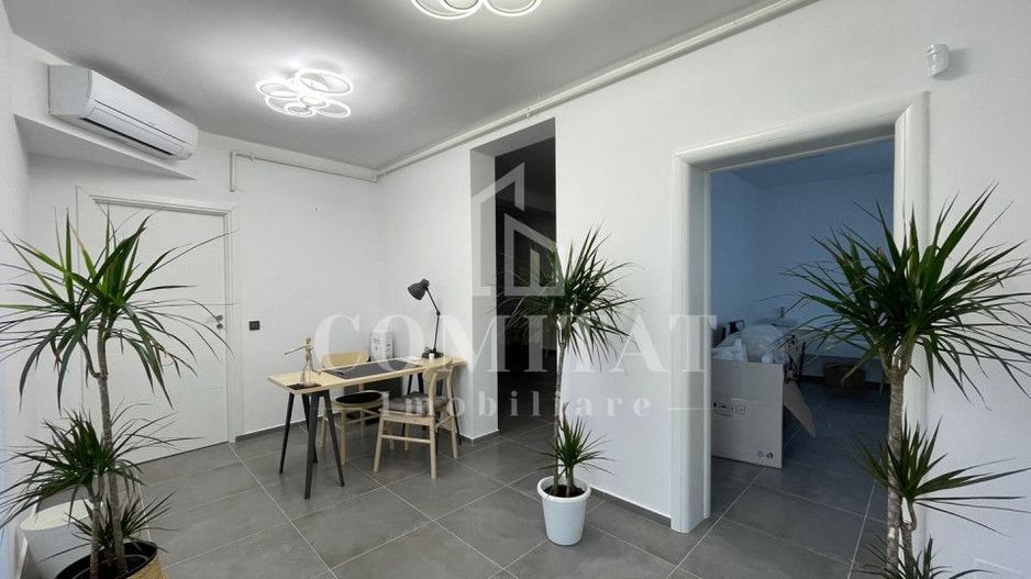 Clădire cu parcări ultracentral Cluj ideală clinică sau sediu - Poză 6