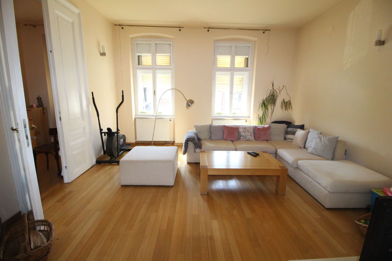 IMOBIL CU MULTIPLE DESTINATII - Poză 2