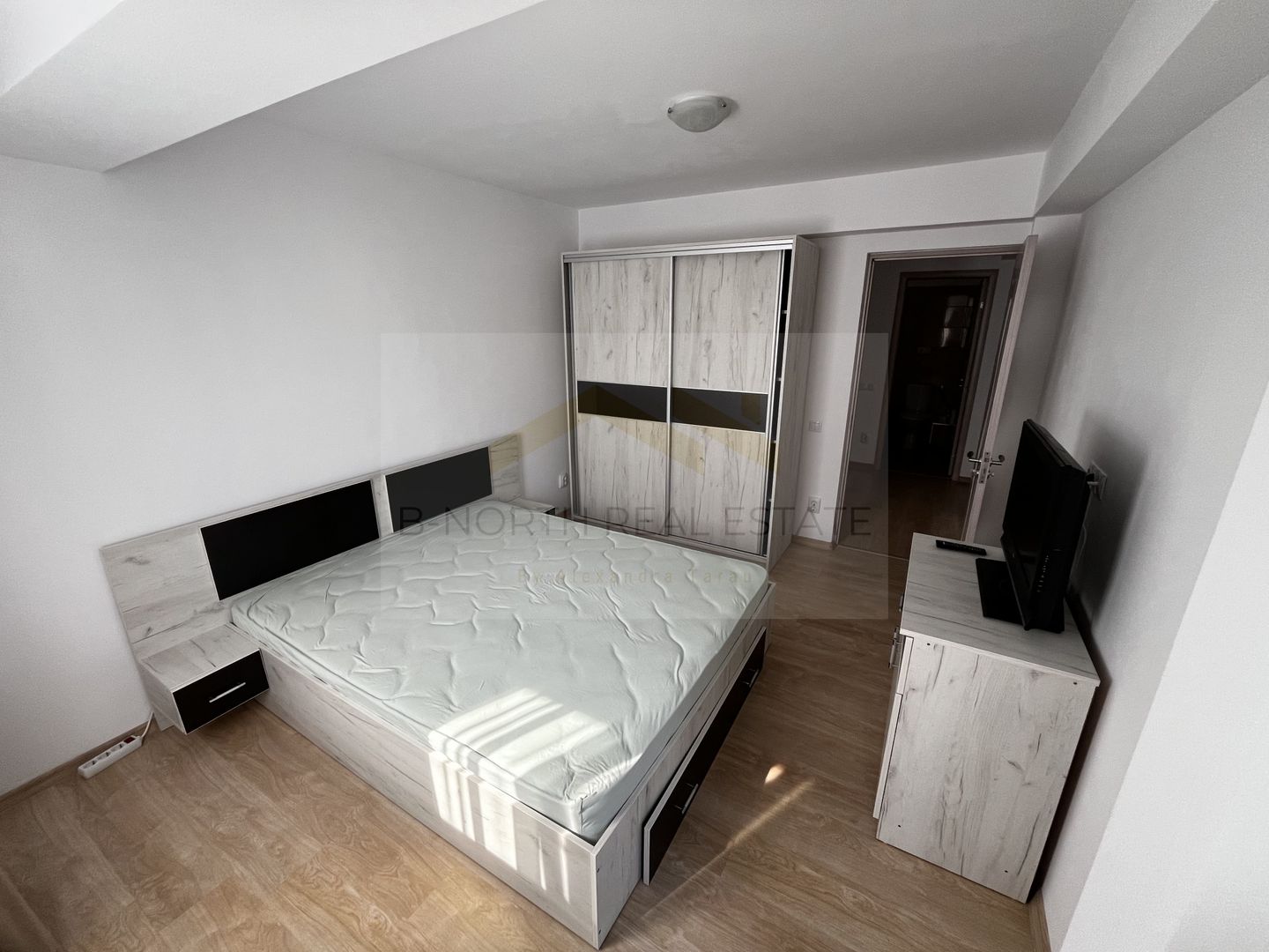 Casă premium cu 4 camere de închiriat – zonă Prelungirea Ghencea - Poză 19