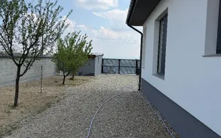 Casa noua in localitatea Carandeni - Poză 15