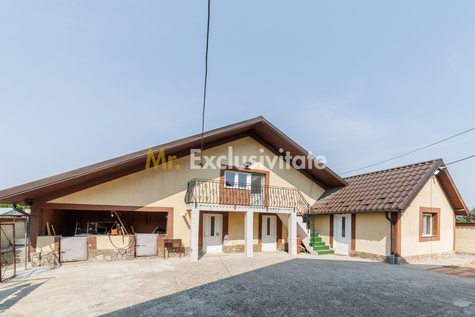 Proprietate cu 2 case si curte in Oarja, AG - Poză 13