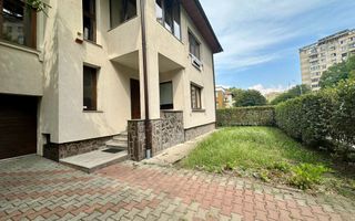 Casă de vânzare - Poză 1