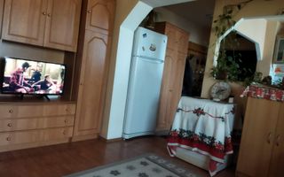 Ag EUROPA vinde ap 2 cam CAREIULUI 52mp etaj 9. - Poză 1