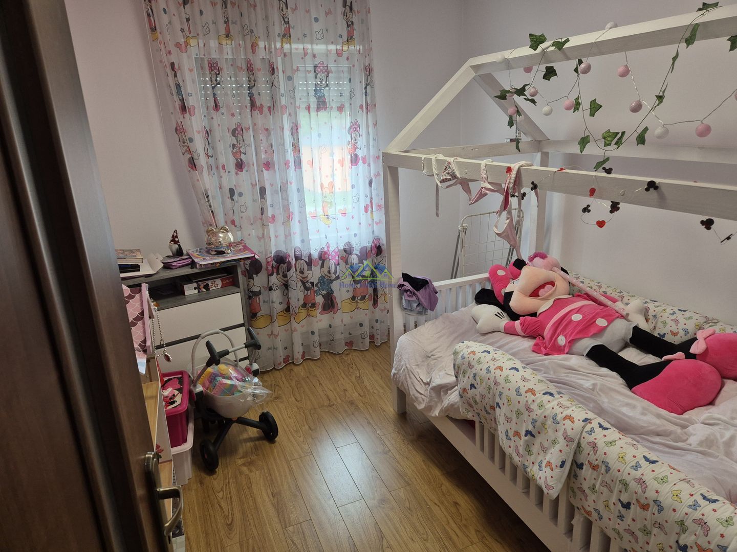 Vand apart. 3 camere, 2 bai, 2 balcoane, mobilat, M3, et 3, st-56mp! - Poză 6