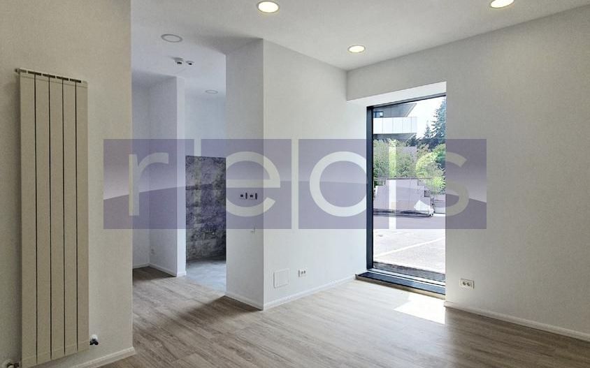 DE ÎNCHIRIAT SPAȚIU COMERCIAL 154 MP – TRAFIC INTENS, PARCARE INCLUSĂ - Poză 7