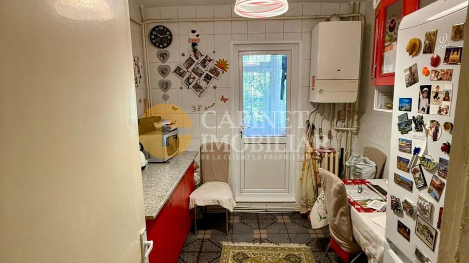 3 CAMERE DECOMANDAT--ETAJ 1--MOBILAT+UTILAT--ZONA FOARTE BUNA - Poză 5