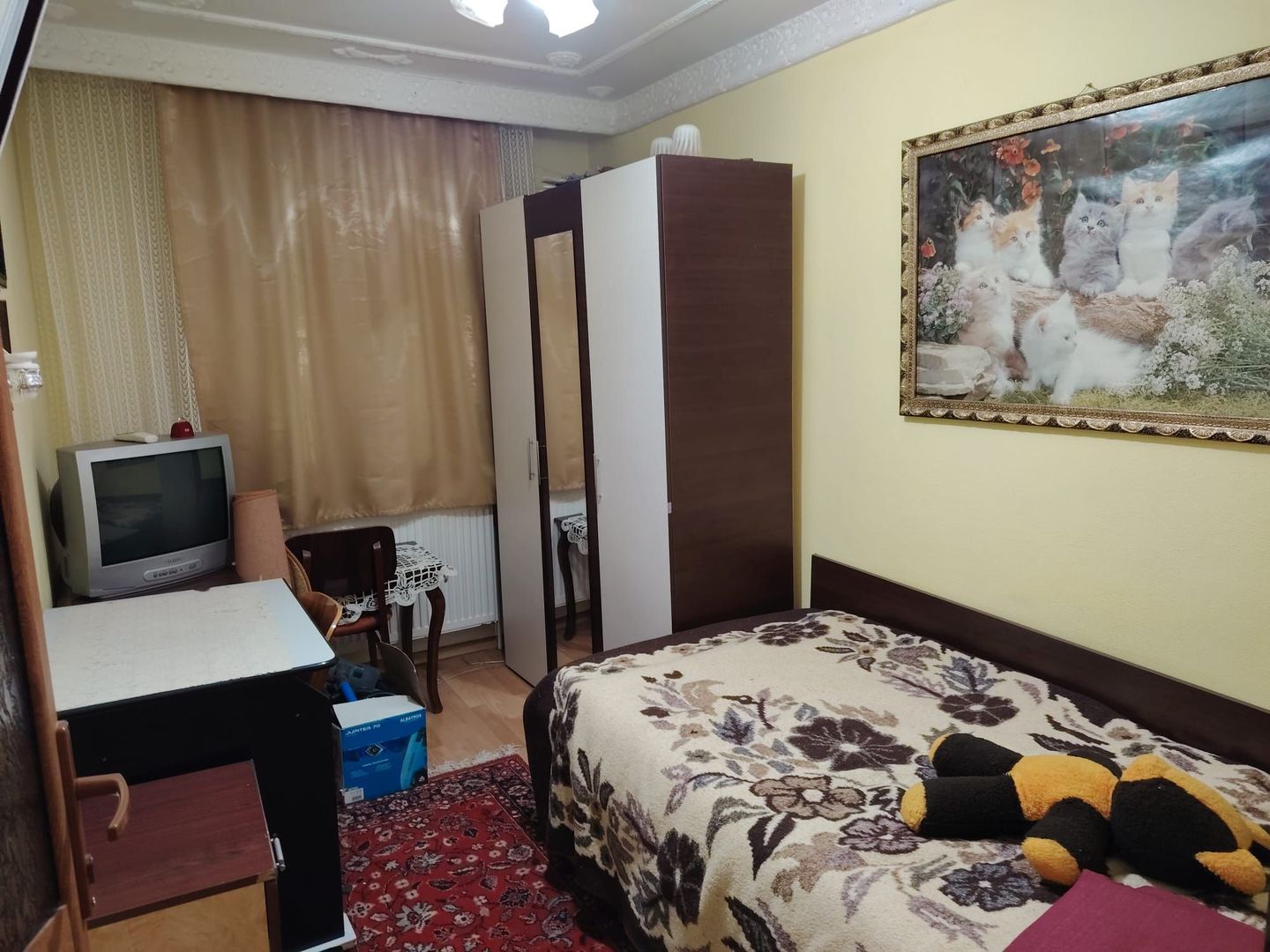 De vanzare apartament 3 camere - Poză 2
