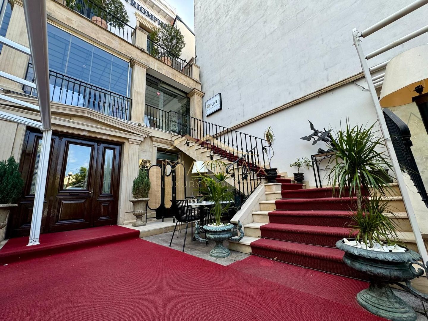 Apartament cu 4 camere / Posibilitate investitie / Arcul de Triumf - Poză 2