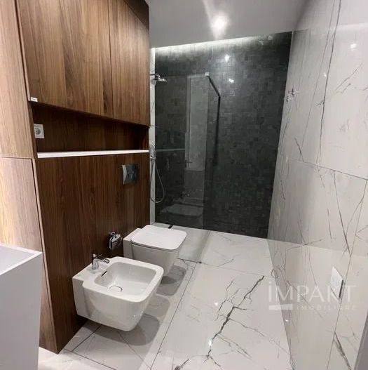 De inchiriat apartament 2 camere, central -  LUX, zona The office - Poză 8