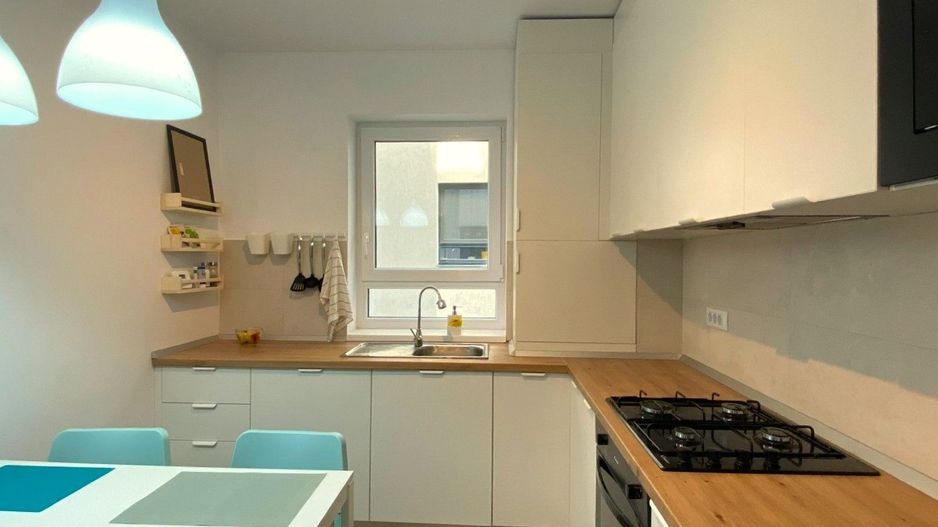 Exclusivitate - Apartament în bloc nou, mobilat si utilat,  gradină, loc parcare - Poză 12