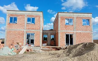 Sanandrei Duplex cu Perete Dublu, Proiect Modern - Poză 5