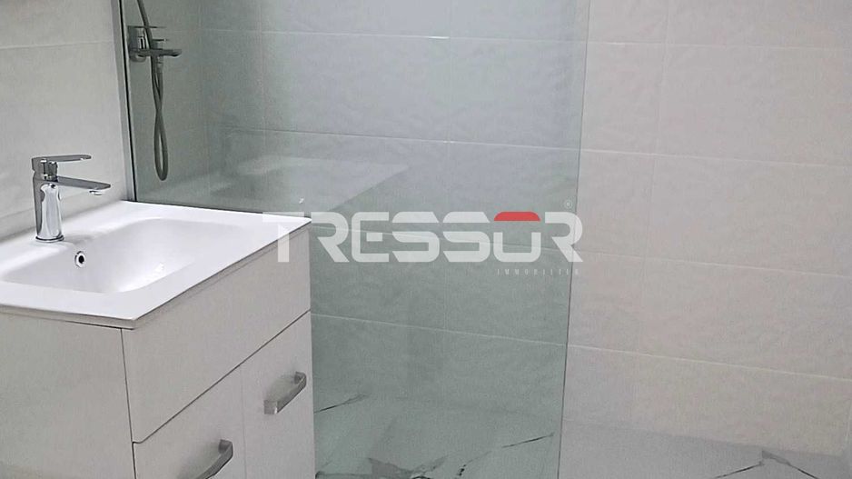 Apartament 2 camere decomandat, complet renovat, Trocadero - Poză 8