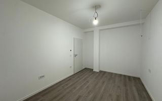 Duplex 1/2 4 camere, 3 băi, la strada principală Mosnita Veche - Poză 11