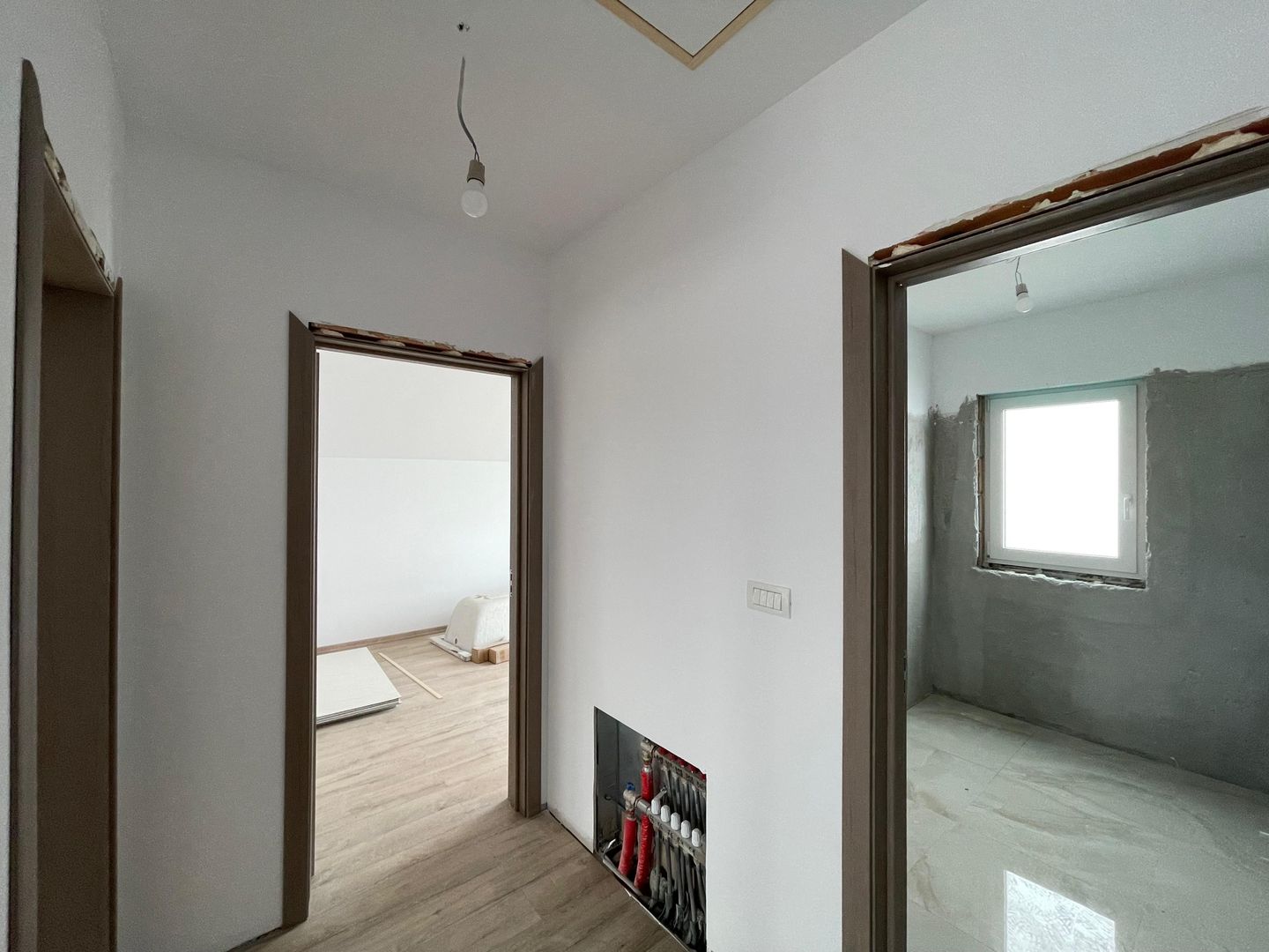 Duplex 4 camere - aproape de drumul principal - Mosnita Noua - Poză 7