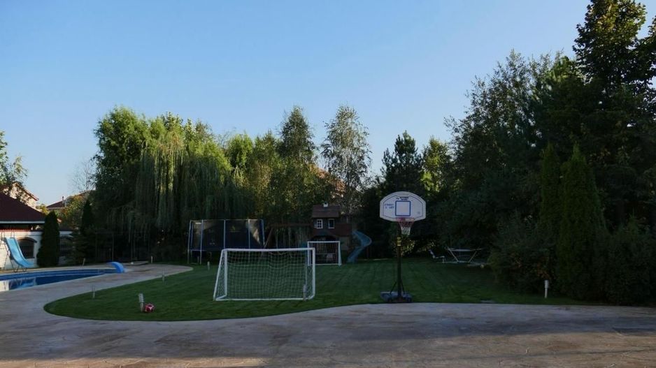 VILA EXCLUSIVISTA CU PISCINA - EROU IANCU NICOLAE - Poză 6