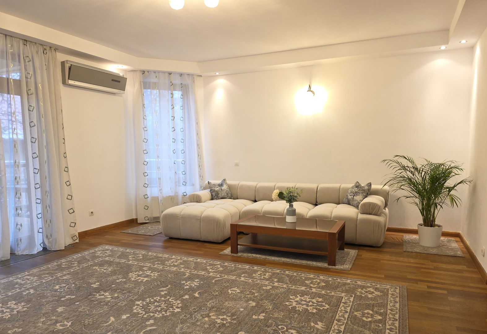 COMISION 0% - Baneasa/ Dobrogeanu Gherea-Garlei -Vila P+1+M 6 camere curte 550mp - Poză 4