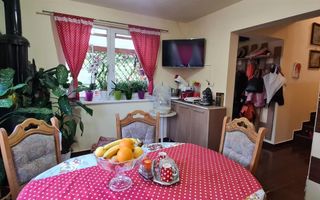 Casa de vanzare, Ultracentral, Pretabil Pensiune/Birouri/Cabinet - Poză 2