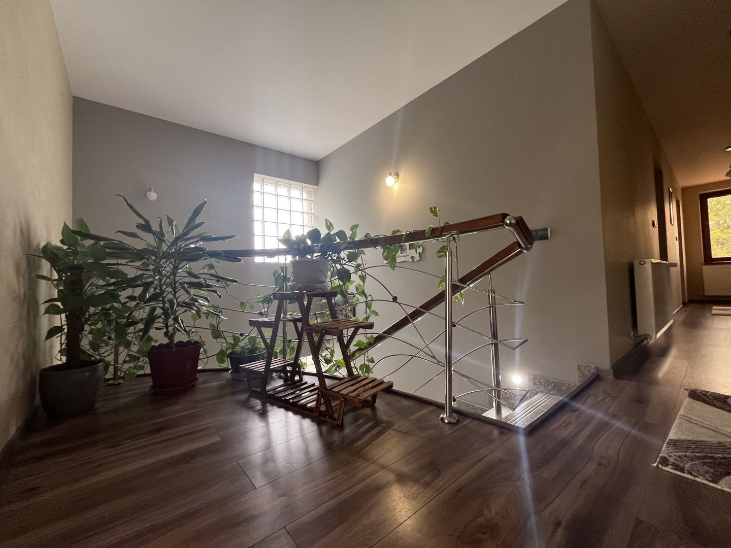 Casa de vânzare în Vulcana Pandele, la o distanță mica de oraș! - Poză 20