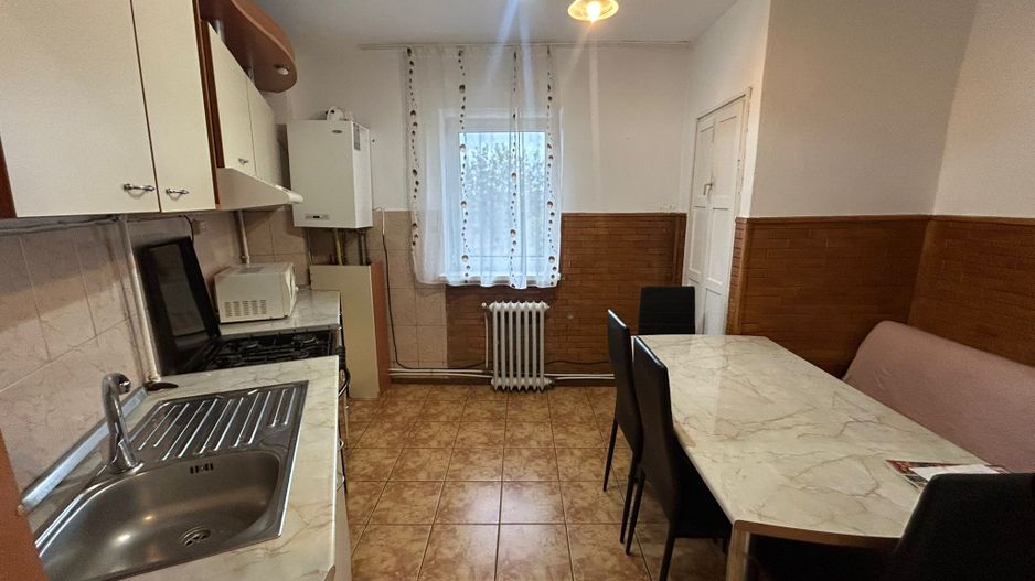 Apartament 2 camere, etaj 3 - zona Cetate - Poză 5