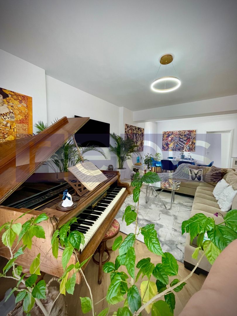 VANZARE 3 CAMERE-OBOR - TERASA SI LOC PARCARE - Poză 2