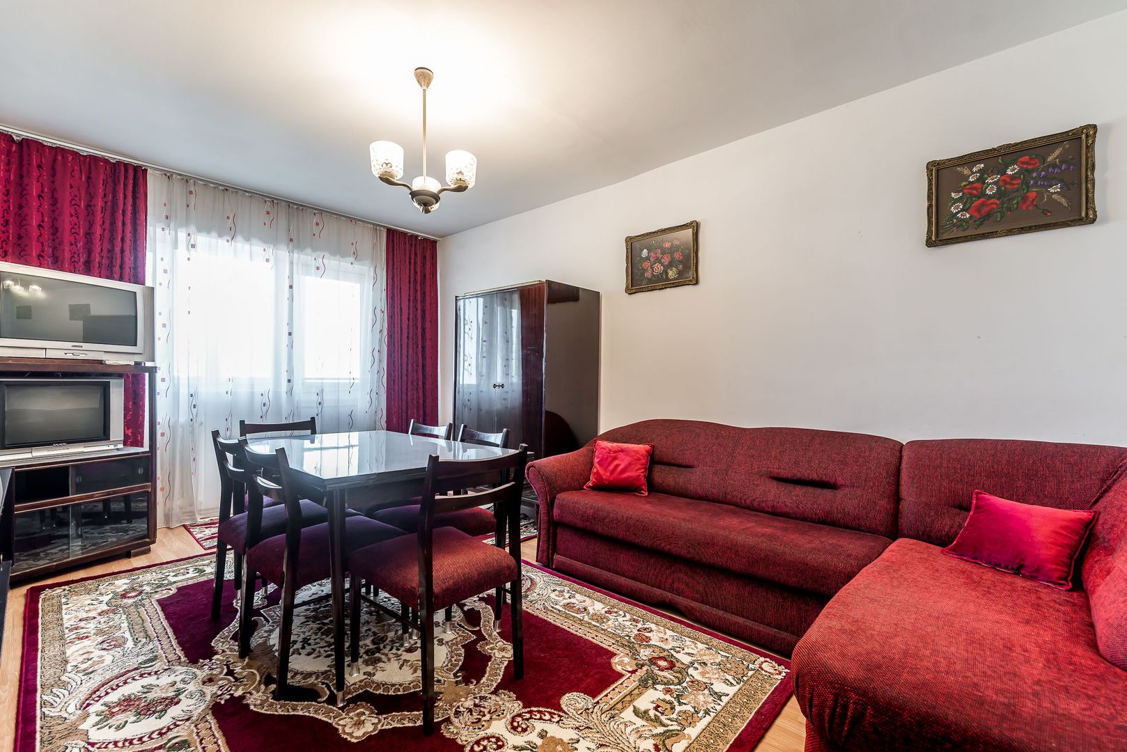 Apartament cu 3 camere în Podgoria Arad, vedere frumoasă, 2 balcoane - Poză 3