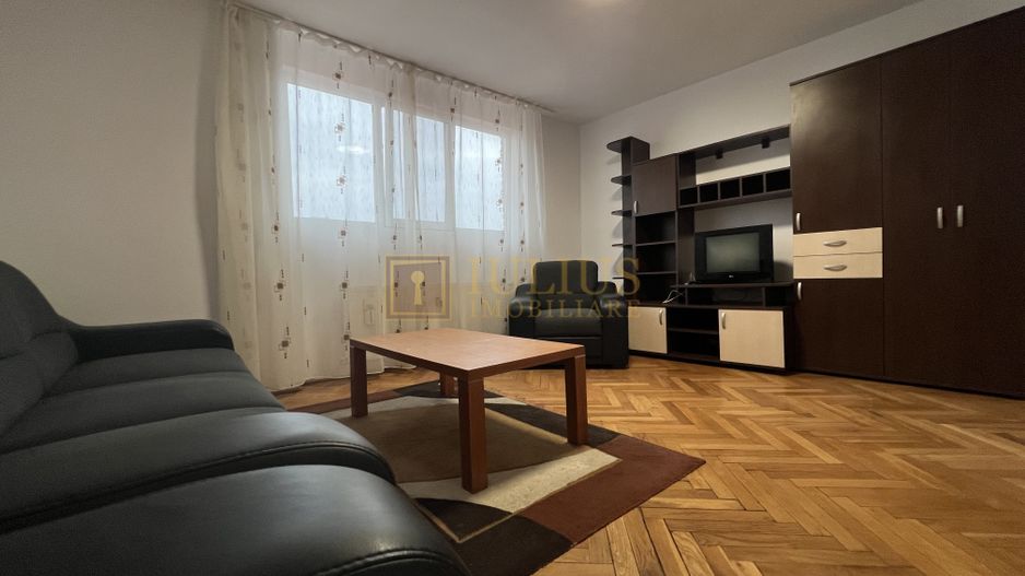 Piata Unirii; dormitor +birou;parcare privata si boxa (centrala proprie si ctr.) - Poză 6