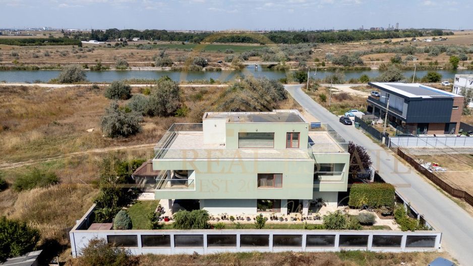 Mamaia Sat - Vila moderna, dotari premium, curte mare, vedere la lac! - Poză 61