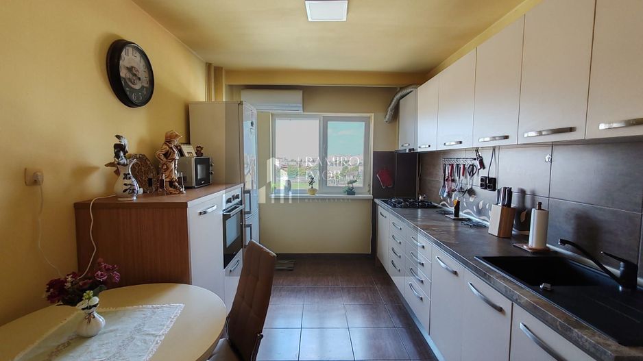 Apartament 4 camere, Brancoveanu/Izvorul Rece, 2 bai, 2 balcoane - Poză 14
