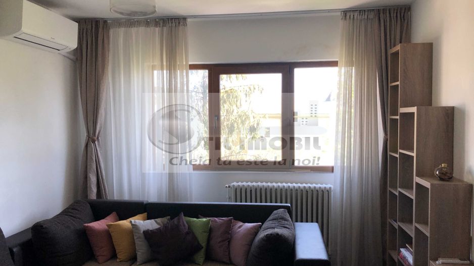 Apartament 2 camere renovat integral – Podu Roș, Bd. Socola - Poză 4