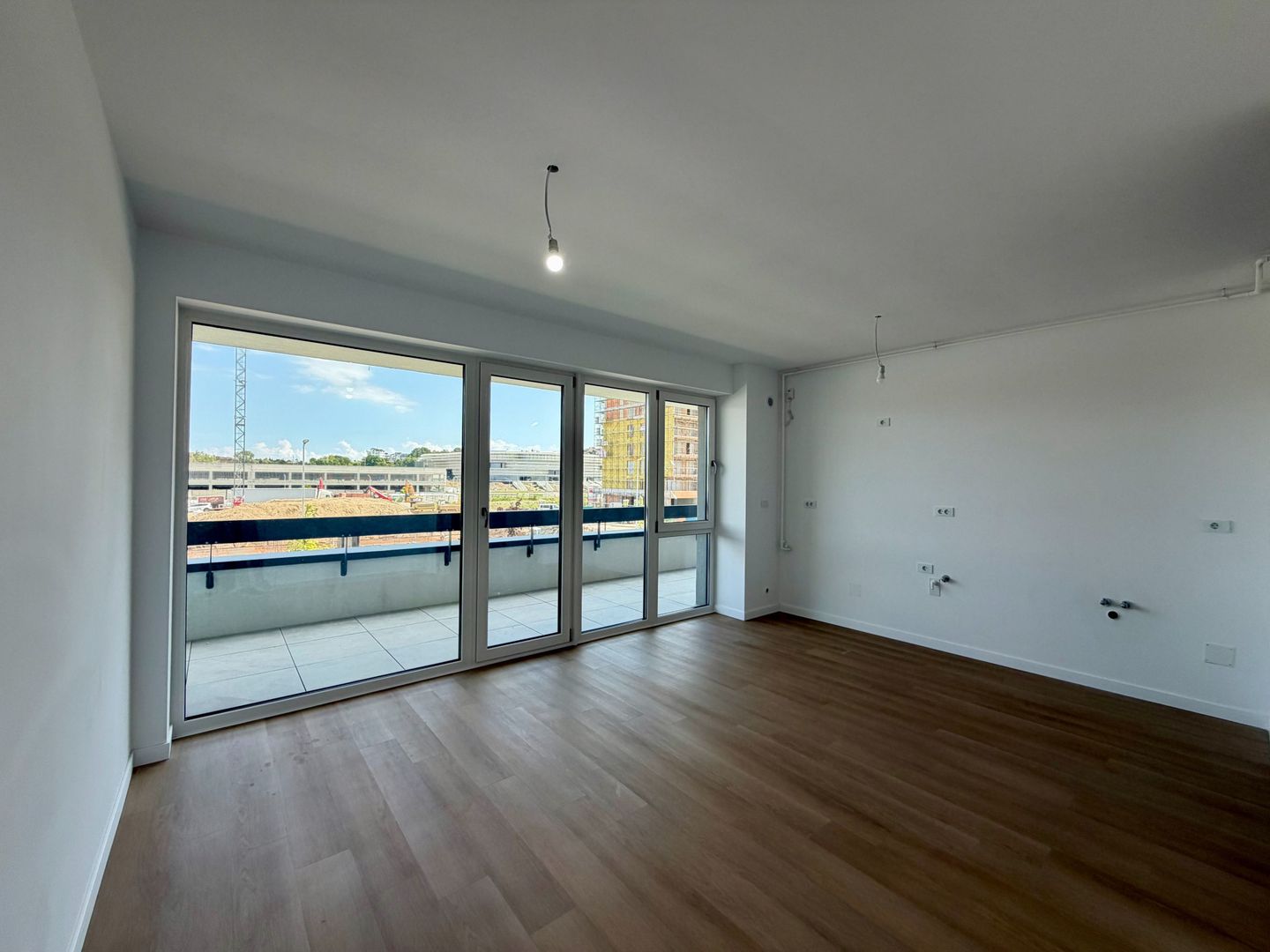 Apartament 2 camere tip studio | terasă 13 mp | Alphaville Distrikt - Poză 3