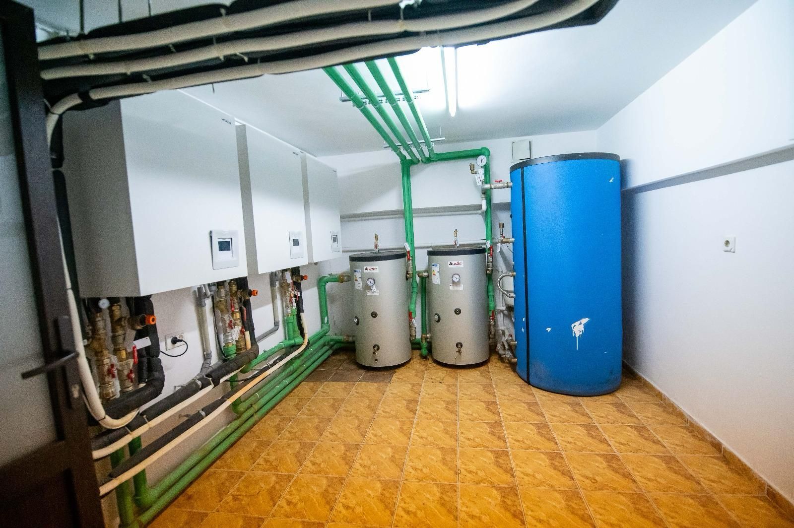 Imobil 28 CAMERE pretabil CAMIN BATRANI- GRADINITA-CLINICA MEDICALA - Poză 17