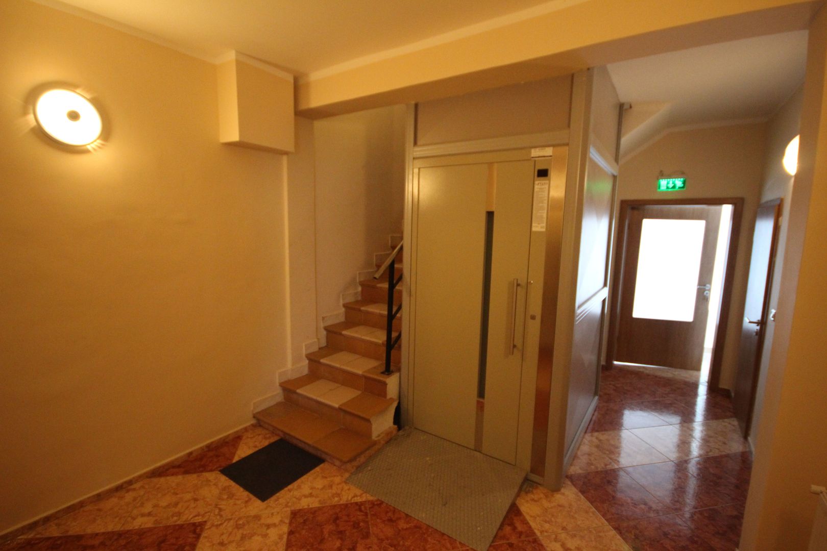 Vila  destinatie camin batrani - Poză 46