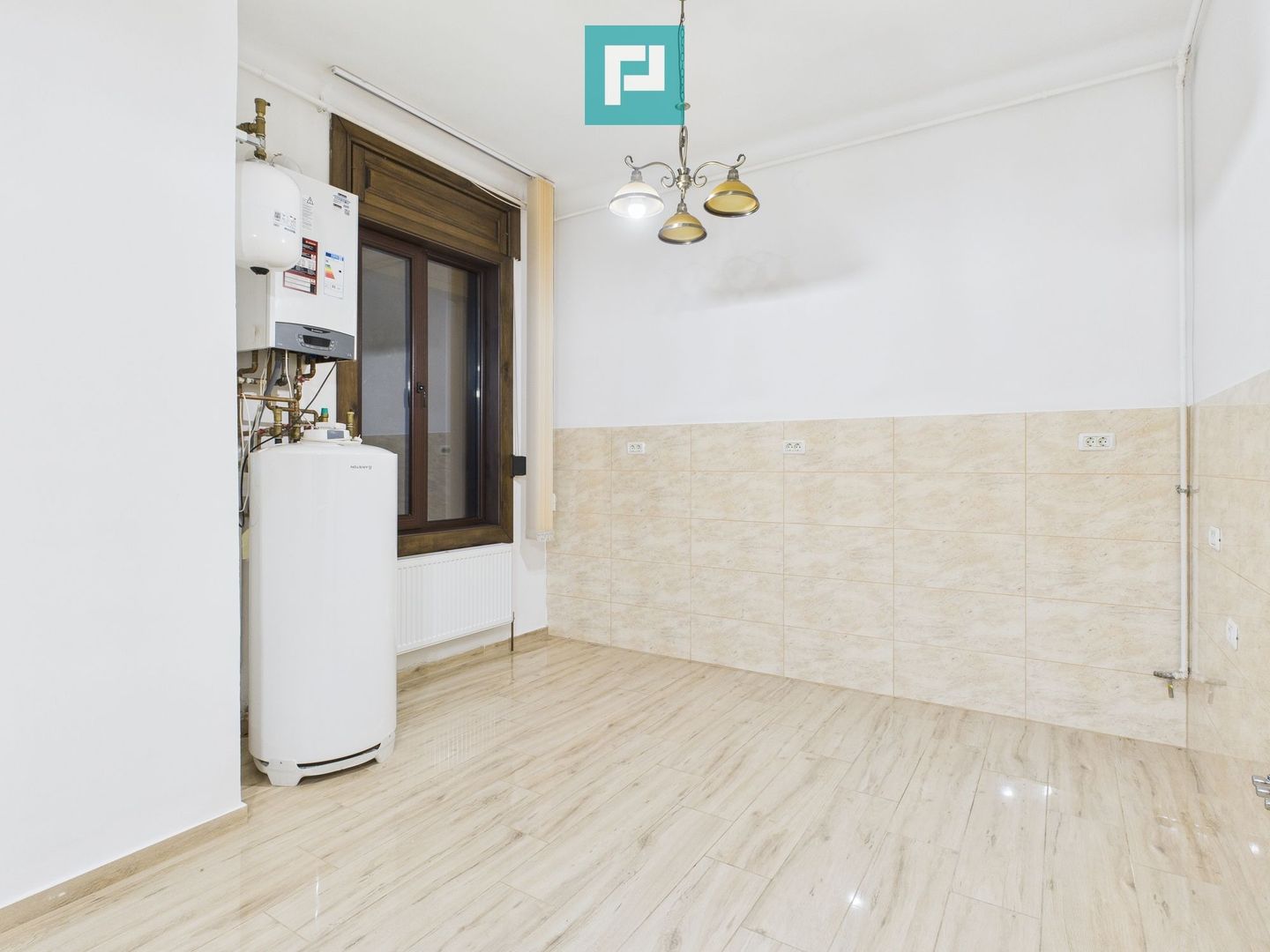 Apartament cu 3 camere ultracentral pe Str.Cloșca - Poză 14