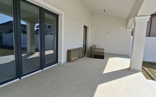 Duplex spatios cu garaj si pereti dublii - Poză 26