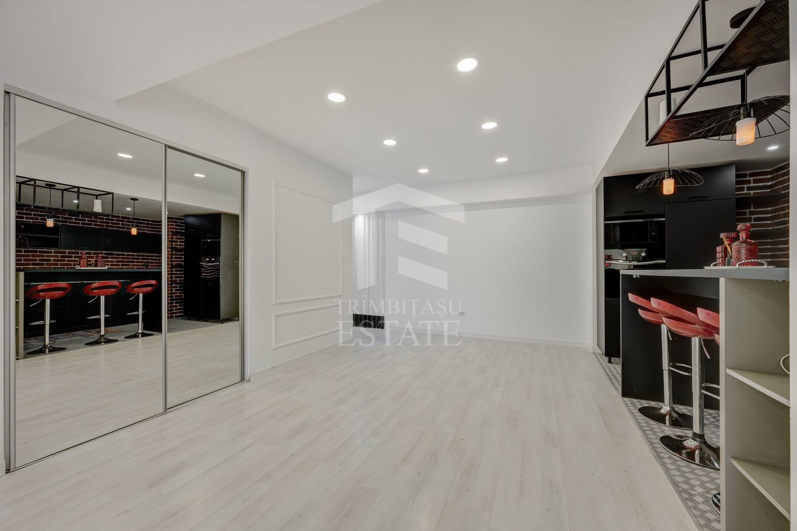 Apartament 3 camere superb si curte proprie Parc Herastrau - Poză 9