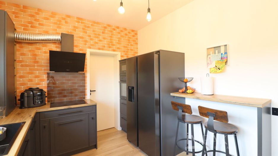Duplex superb la vanzare, finisat, mobilat, utilat, situat in Chinteni - Poză 9
