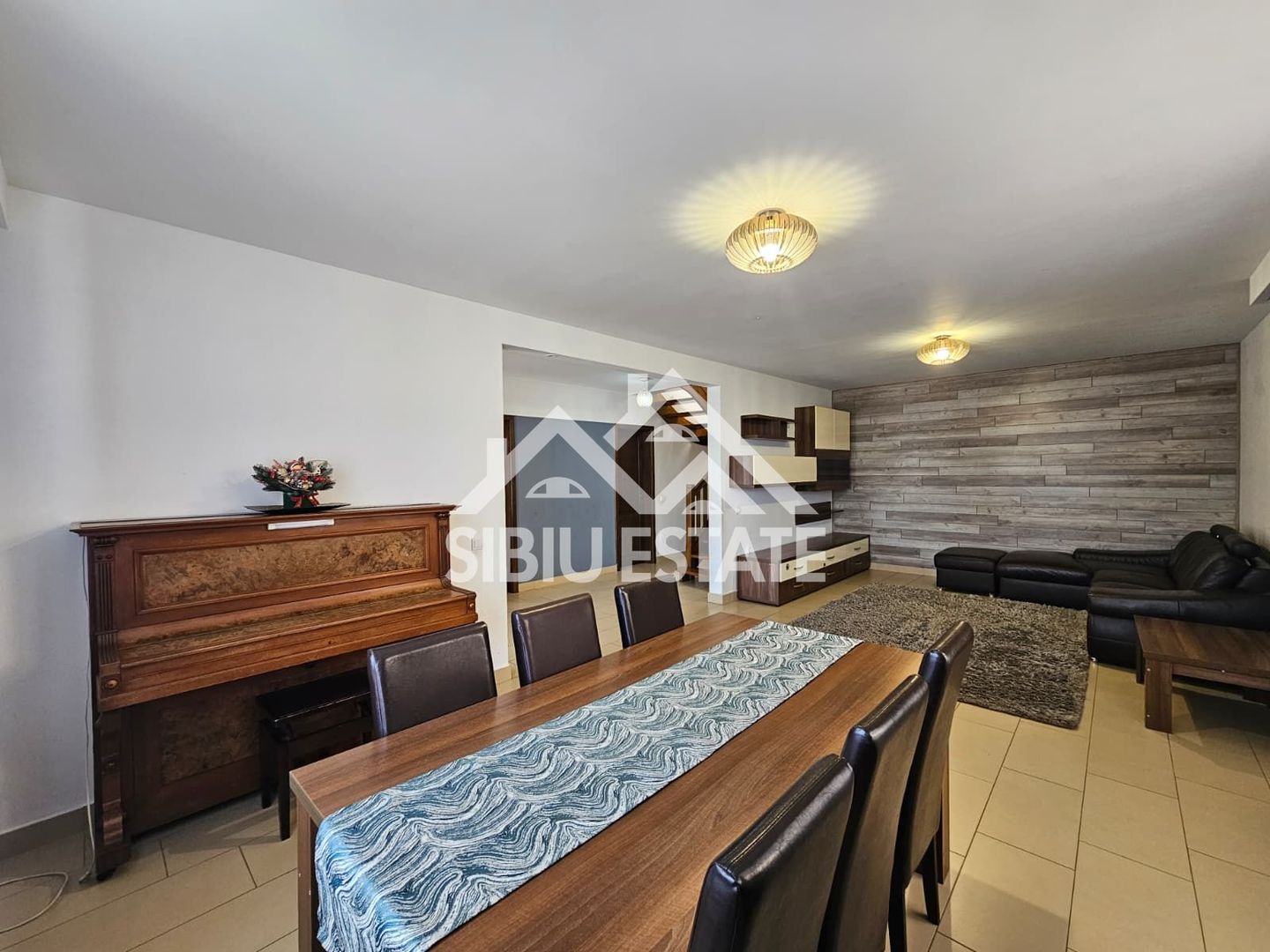 Casa de inchiriat 6 parcari - Poză 15