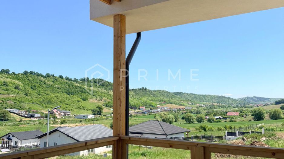 Vilă chalet modern cu perete panoramic de sticlă - Livezeni, Mureș - Poză 7