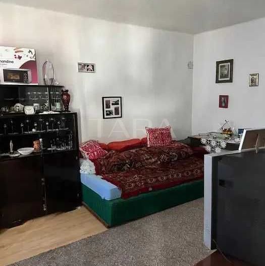 Apartament 3 camere la casă cu curte și grădină – zonă centrală. - Poză 2
