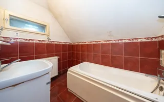 Casă săsească de vânzare în Codlea - Brașov | Teren 749 mp - Poză 22