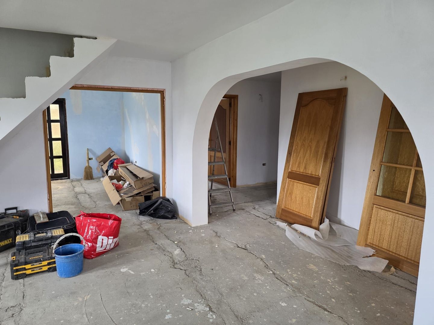 Casa la rosu Boroaia-Suceava - Poză 3