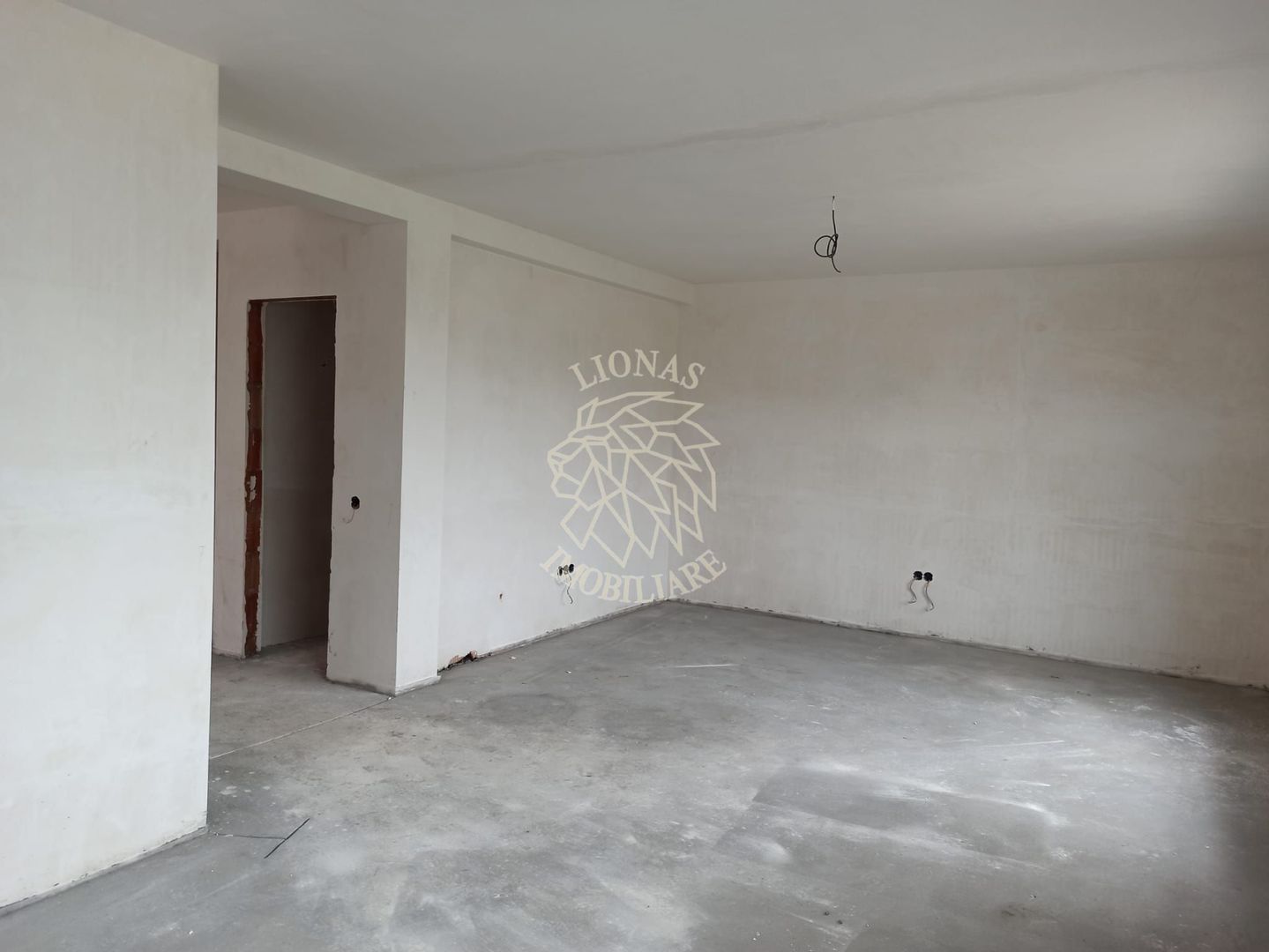 Apartament 3 camere 115 mp-balcon-parcare-panoramic-Zona Schullerwald - Poză 3