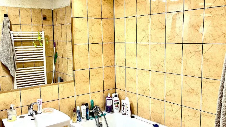 Casa si teren in zona de dealuri Oradea - Poză 8