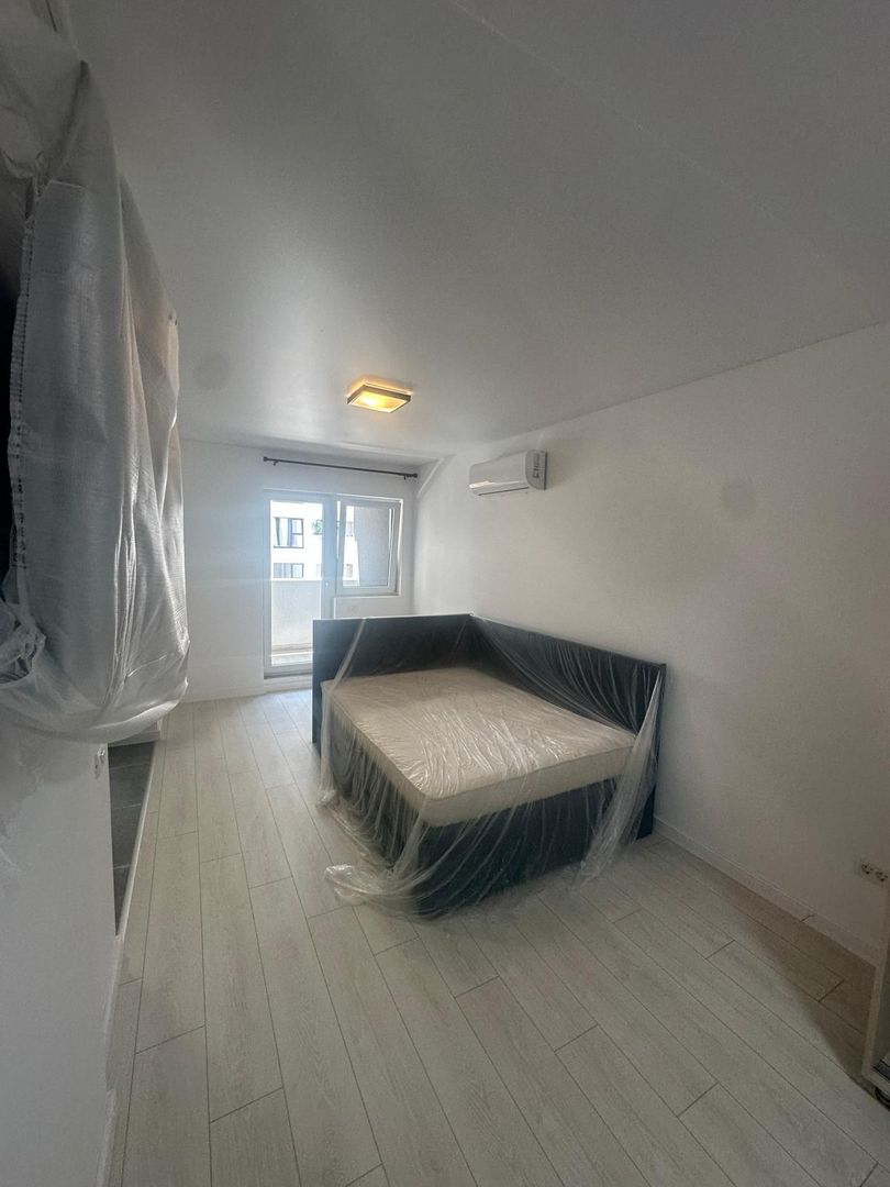 Garsonieră în Popești-Leordeni, Mobilată si utilată,piscina,metrou Berceni - Poză 6