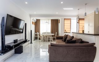 Vânzare, apartament, 3 camere, strada Sprîncenoaia, Centru - Poză 8