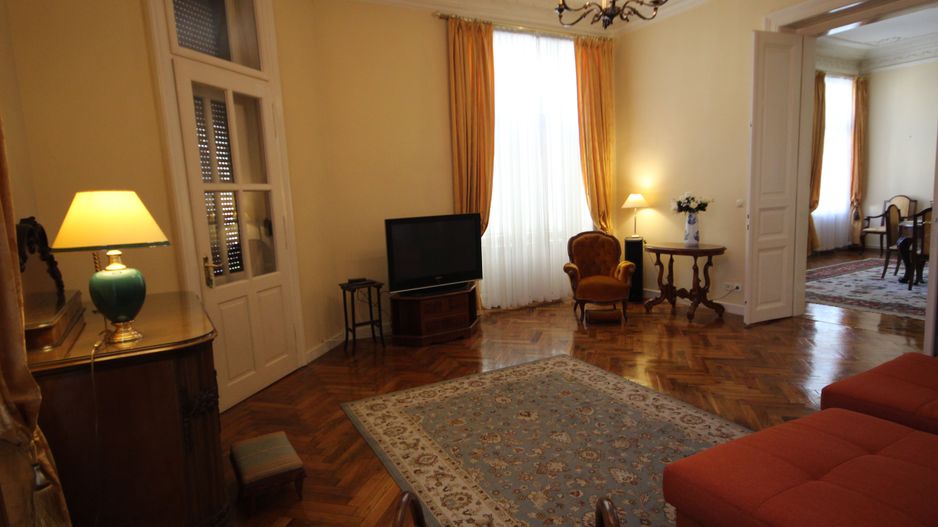 APARTAMENT DEOSEBIT IN ZONA CENTRALA - Poză 29