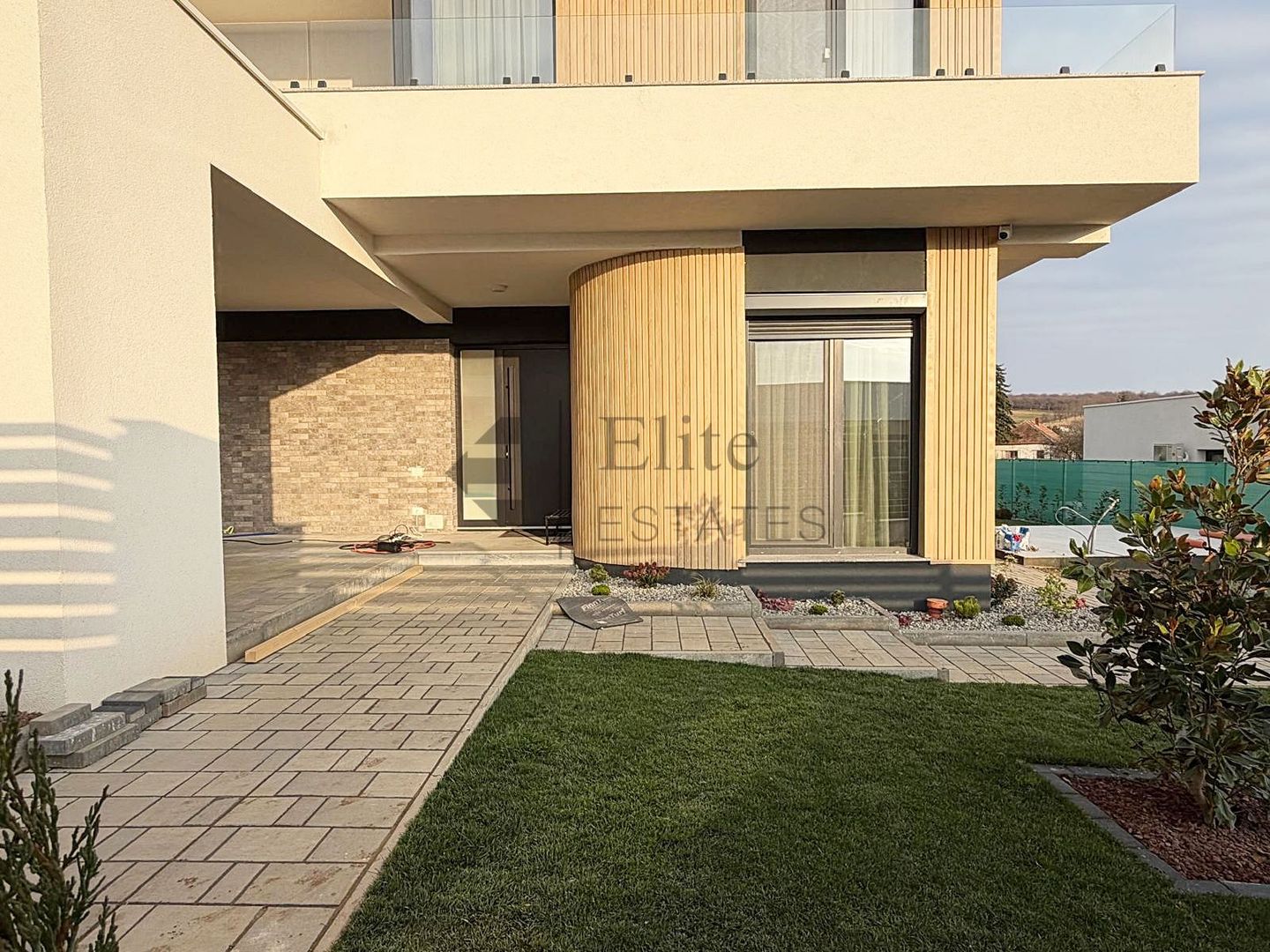 Vila / Casa de vanzare in Oradea, zona Dealuri - Poză 5